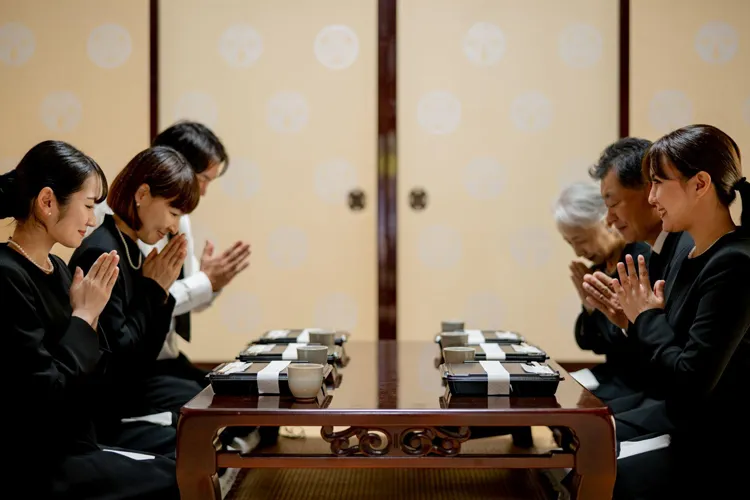 法事で集まる親族