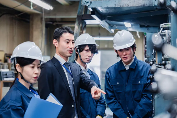 工場へ視察見学